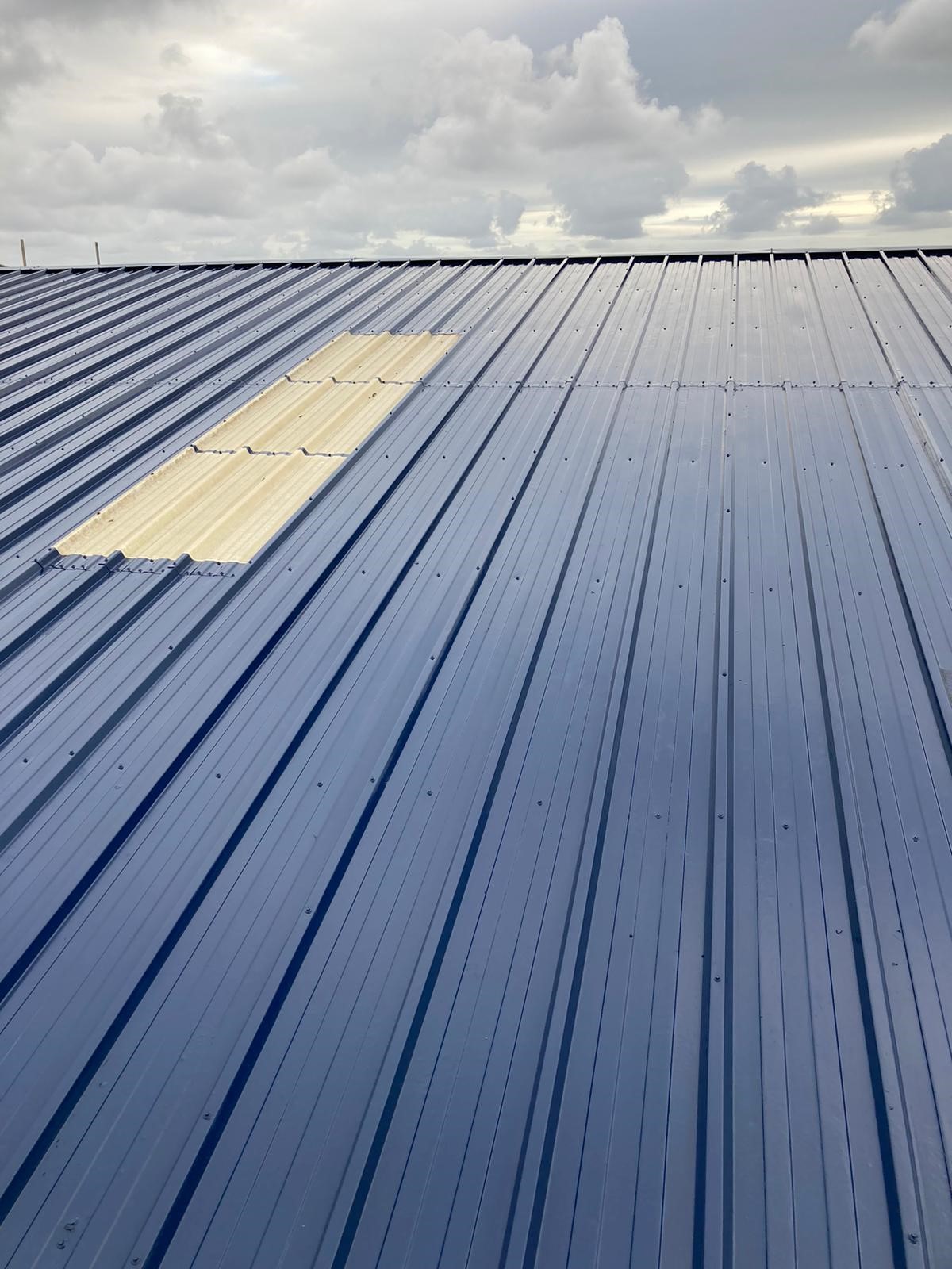 Image showing Liquasil's Metalseal 20 in Steel Blue (RAL 5011)